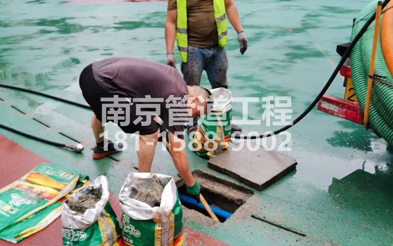 218铁匠营管道清淤