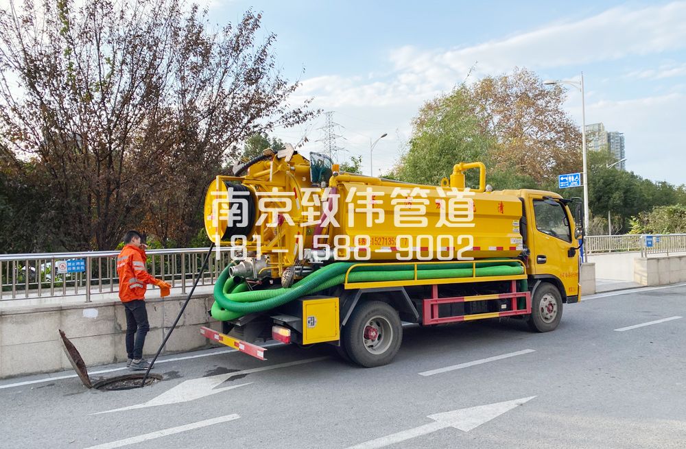 358铁匠营园区管道疏通